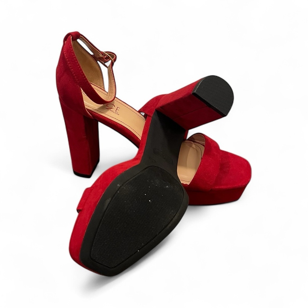 Rouge Helium Red Block Heels – Size 8.5